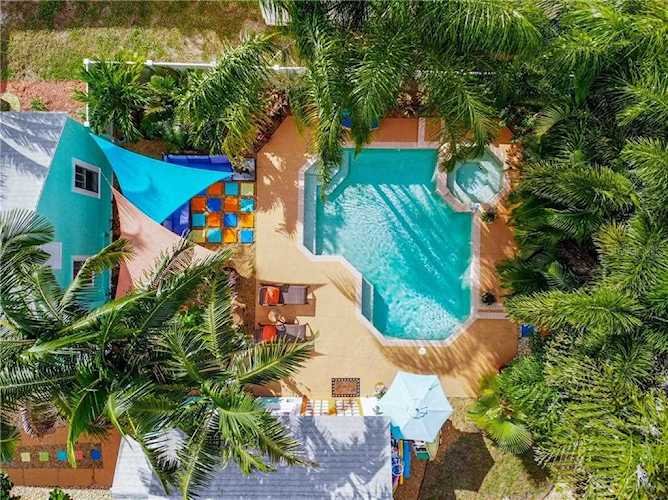 4821 6th Ave N St Petersburg, FL 33713