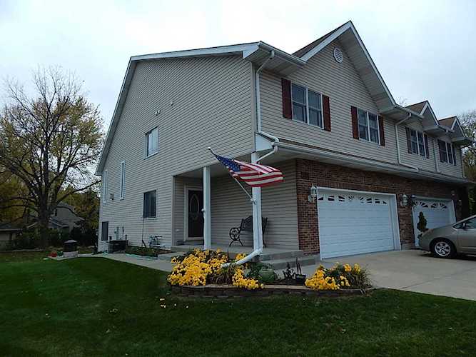 215 Lorien Ct East Dundee, IL 60118