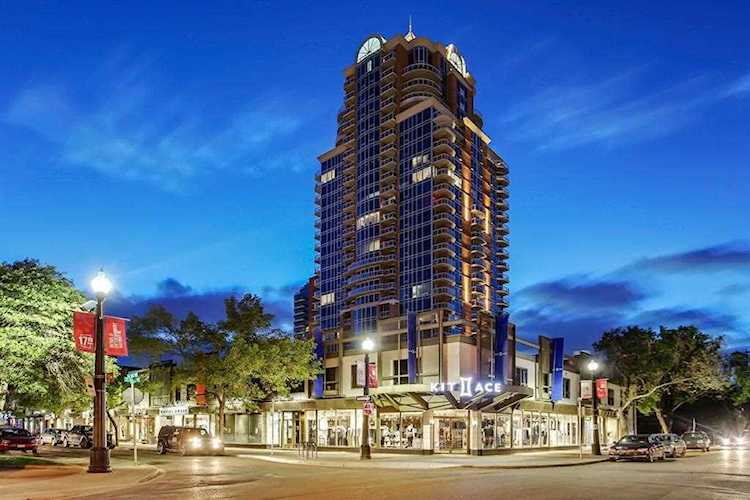 817 15 Ave SW #209 Calgary, AB T2R 0H8