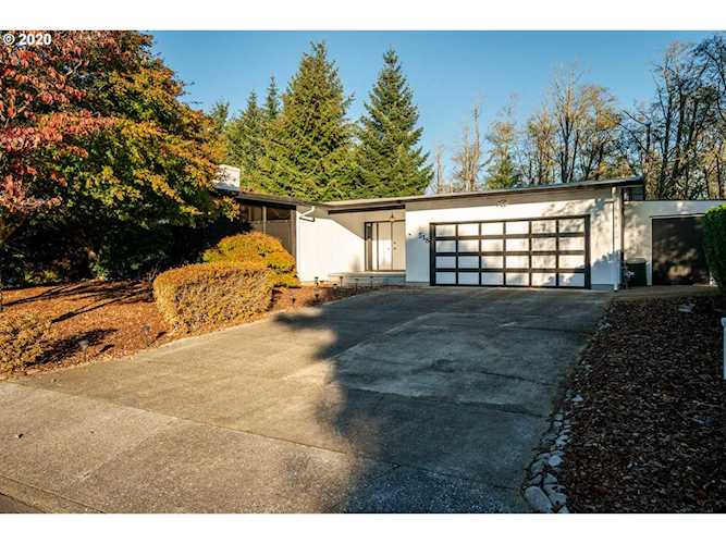 518 45th Ct Washougal, WA 98671