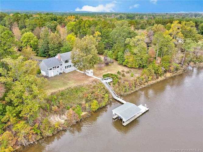 5149 Wakema Rd West Point, VA 23181