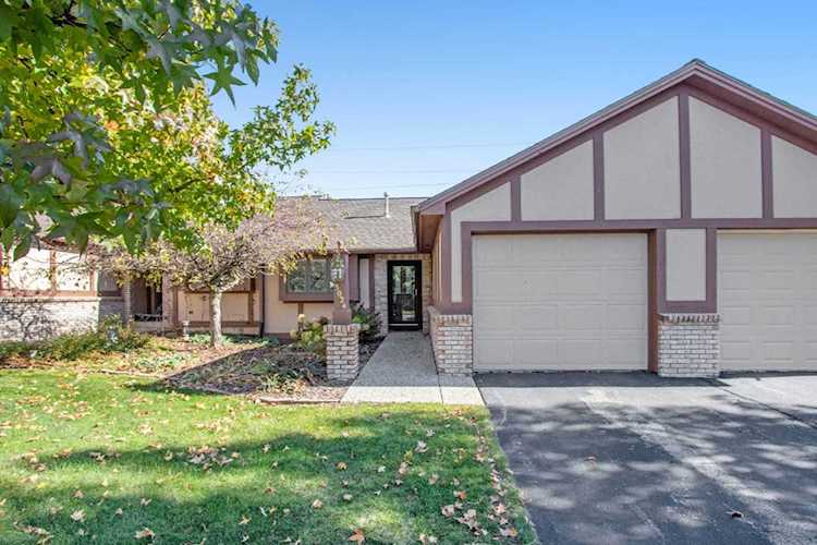 3024 SE Kay Dr Grand Rapids, MI 49508 | MLS 20045516 Photo 1