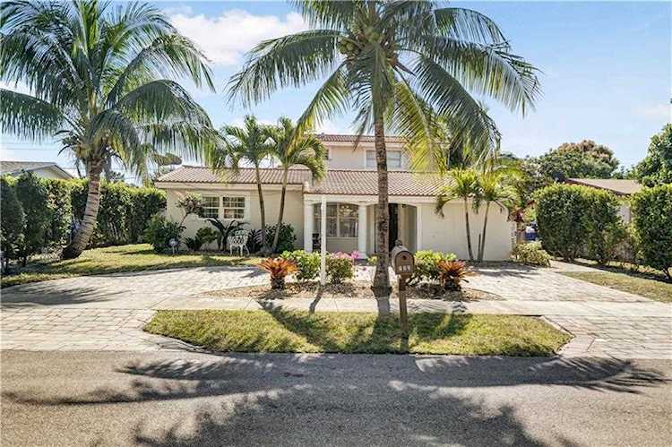 150 NE 26th Ct Pompano Beach, FL 33064