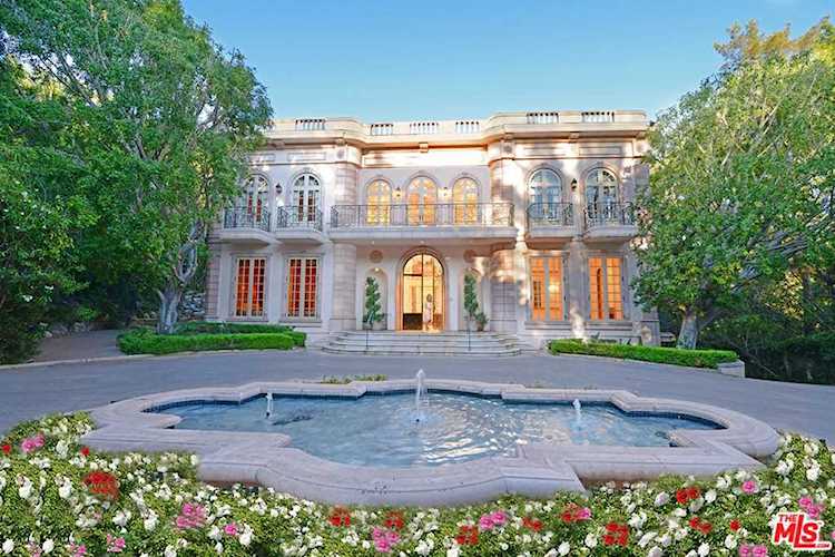 110 N Mapleton Drive Los Angeles, CA 90077