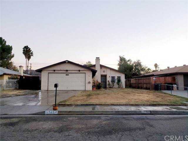 747 Val Monte Drive Hemet, CA 92543