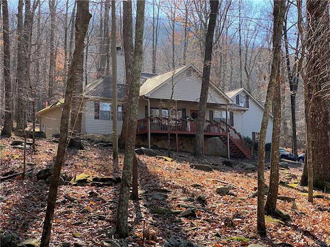900 Crippled Oak Trl Jasper, GA 30143