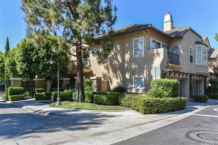 25 Auvergne Newport Coast, CA 92657