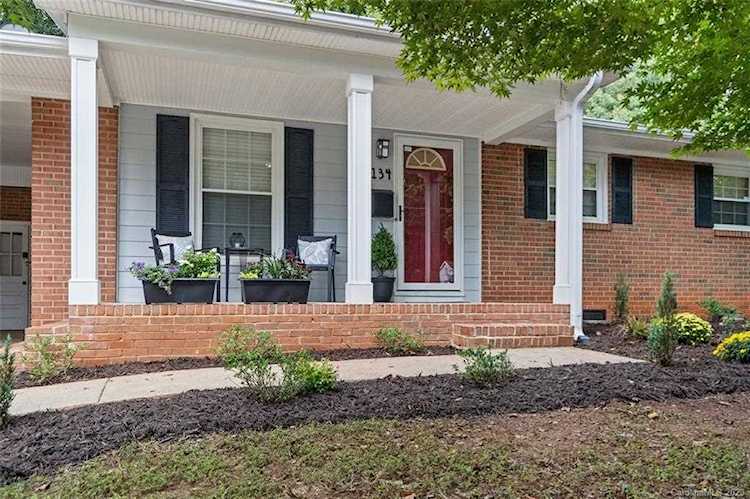134 Wyanoke Ave Charlotte, NC 28205