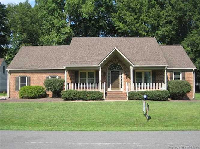 104 Nansemond Turn Yorktown, VA 23693