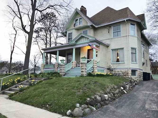825 E Court St Janesville, WI 53545