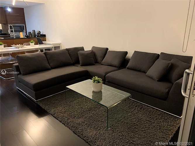 475 Brickell Ave #2112 Miami, FL 33131