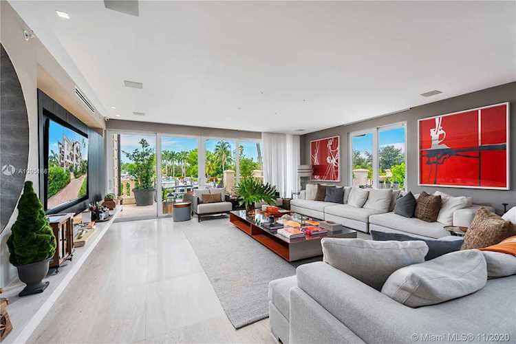 2514 Fisher Island Dr #6104 Miami, FL 33109