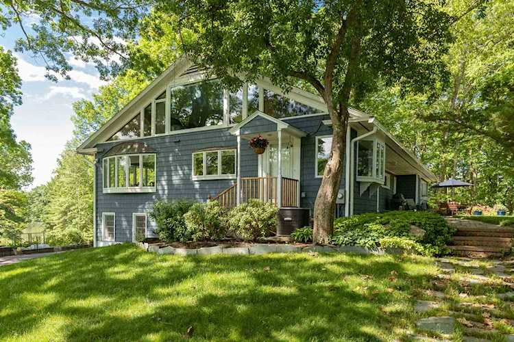 72 Piscataqua Rd Durham, NH 03824