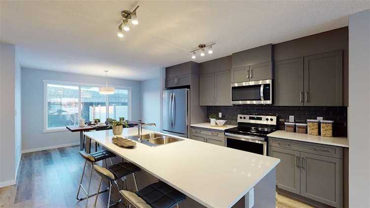 5343 Admiral Girouard Street Edmonton, AB T5E 6X5
