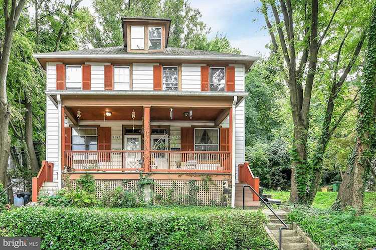 1043 Roland Heights Ave Baltimore, MD 21211