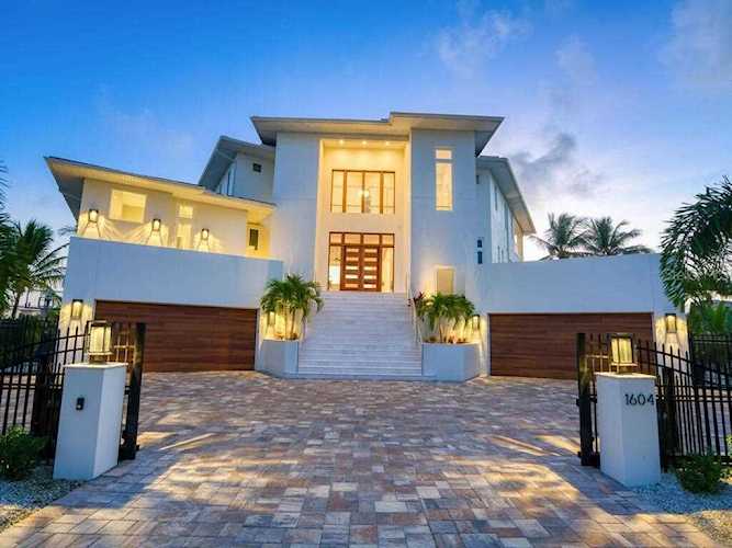 1604 Baywinds Ln Sarasota, FL 34231