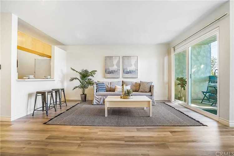 904 Camino Real #104 Redondo Beach, CA 90277 | MLS RS20229578 Photo 1