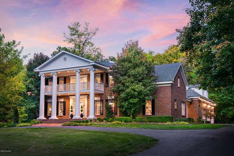 7200 Limestone Ct Crestwood, KY 40014