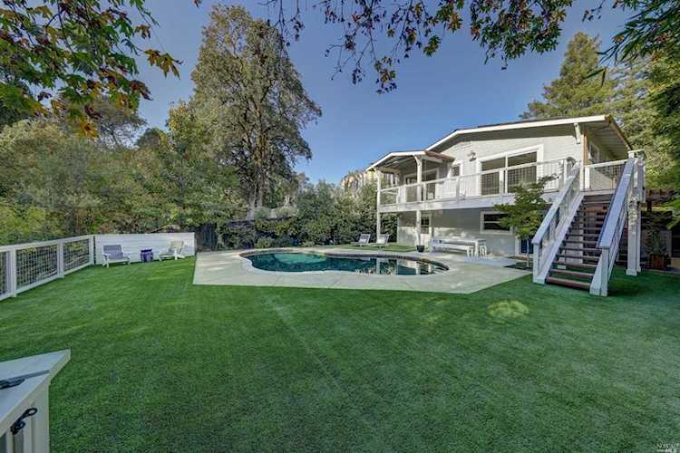 55 Sir Francis Drake Boulevard Ross, CA 94957