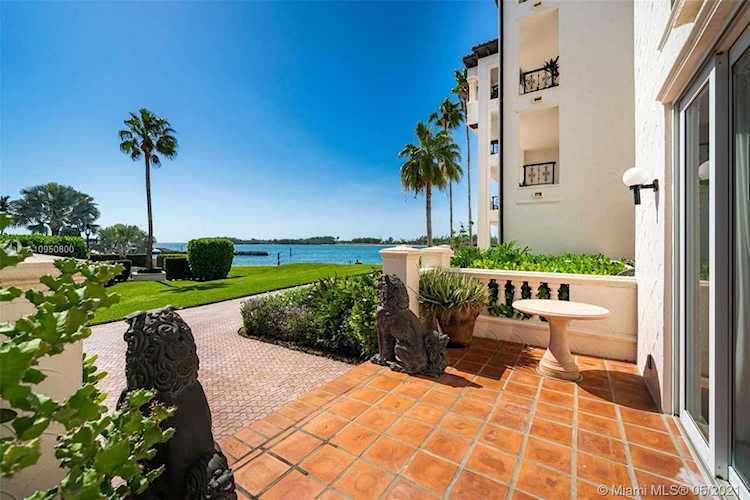 2212 Fisher Island Dr #2212 Miami Beach, FL 33109