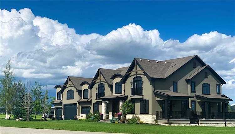 31160 Grandarches Dr Rural Rocky View County, AB T3Z 0A7