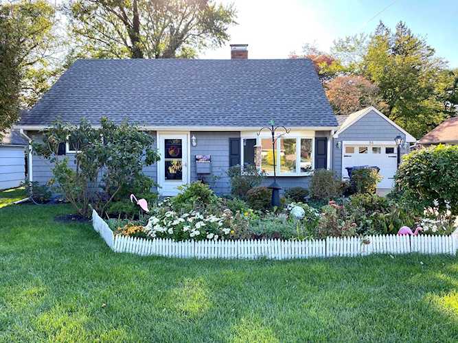 84 Roosevelt Circle Red Bank, NJ 07701 | MLS 22038941 Photo 1