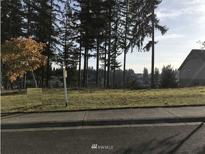 17608 16th Street Ct E Lake Tapps, WA 98391
