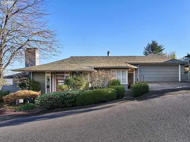 4246 SW Mcdonnell Ter Portland, OR 97239 | MLS 20180082 Photo 1