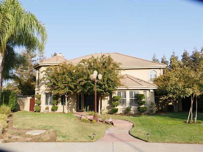 15611 Oak Drive Kerman, CA 93630