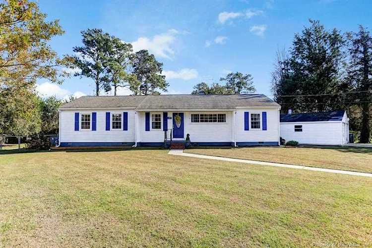 123 Nelson Dr Williamsburg, VA 23185