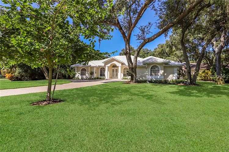 8484 Woodbriar Dr Sarasota, FL 34238