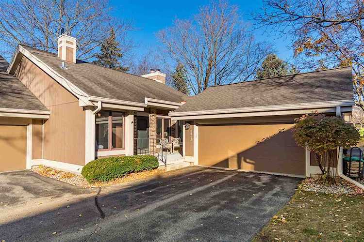 5803 Woodcreek Ln Middleton, WI 53562