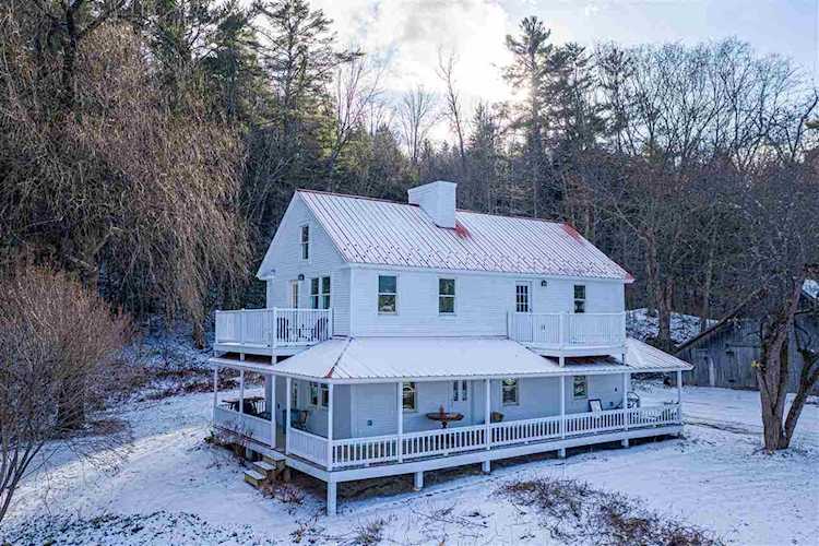 57 Meadow Ln Stowe, VT 05672