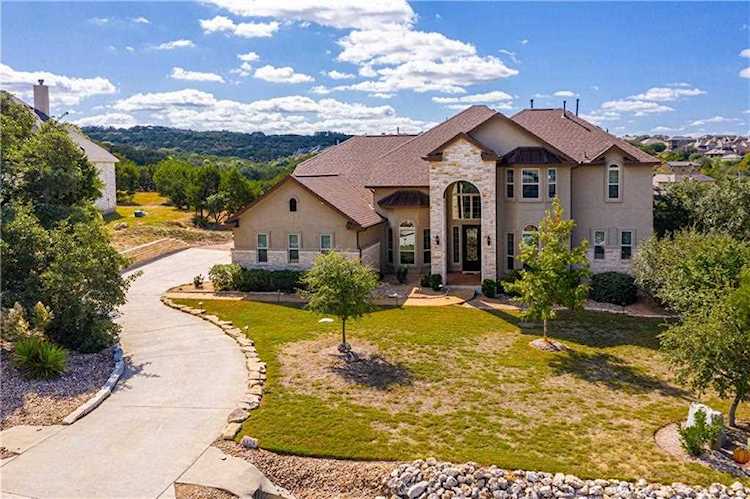5324 Diamante DR Spicewood, TX 78669