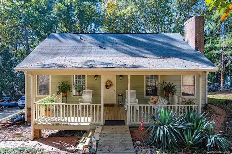 4163 Koala Circle Tega Cay, SC 29708