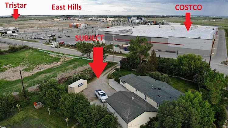 8080R 9 Ave SE Calgary, AB T2A 6J8