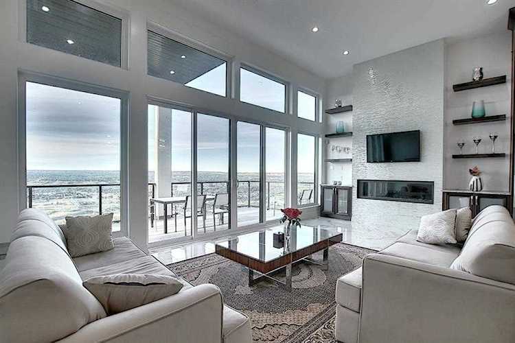 42 Coulee Ln SW Calgary, AB T3H 5J6