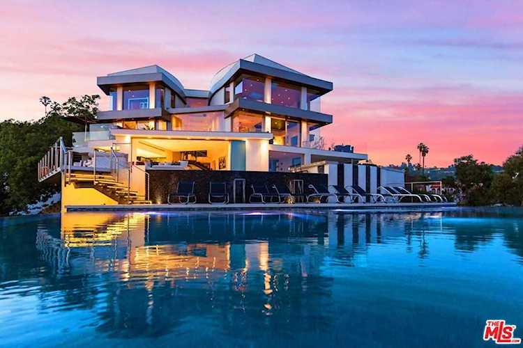 9380 Sierra Mar Drive Los Angeles, CA 90069