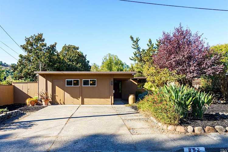 892 Greenberry Lane San Rafael, CA 94903