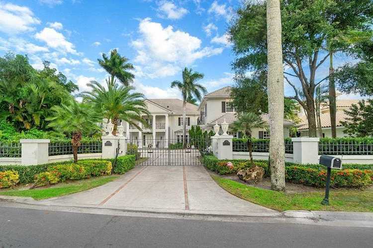 1000 Royal Palm Way Boca Raton, FL 33432