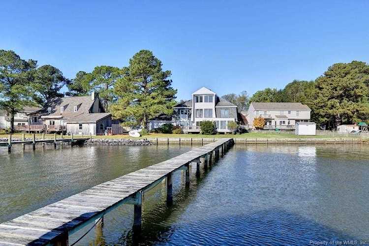 421 Crockett Rd Yorktown, VA 23696