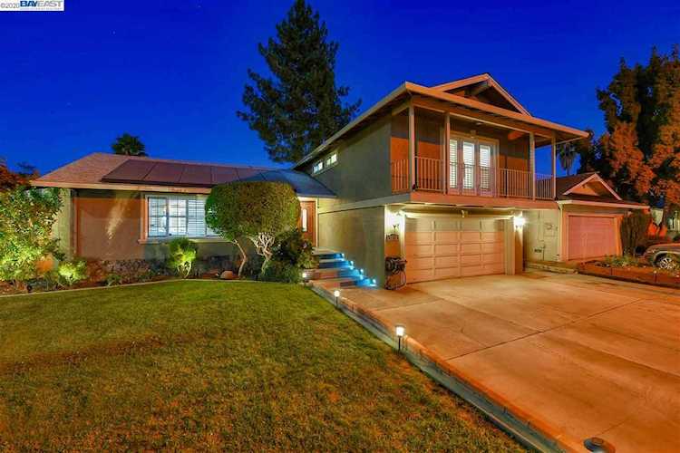 3162 Gardendale Dr San Jose, CA 95118