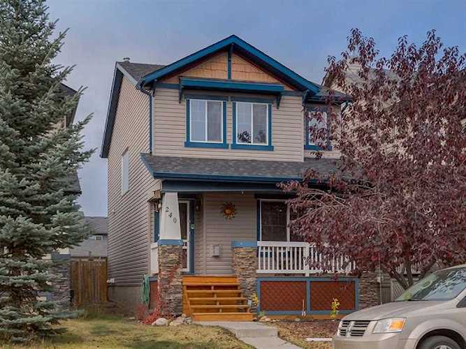 240 Silverado Range Close SW Calgary, AB T2X 0C3