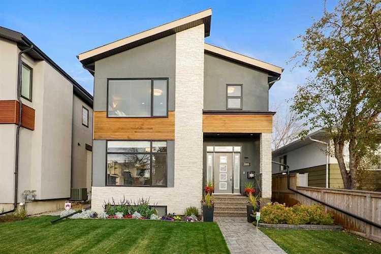 3806 3 St NW Calgary, AB T2K 0Z7