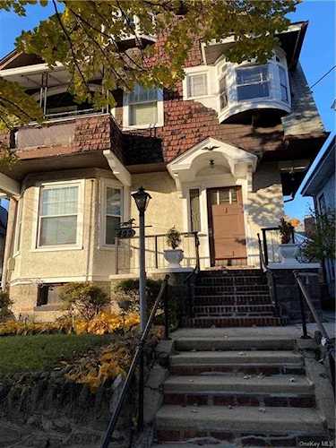 405 W 261 Street #1 Bronx, NY 10471