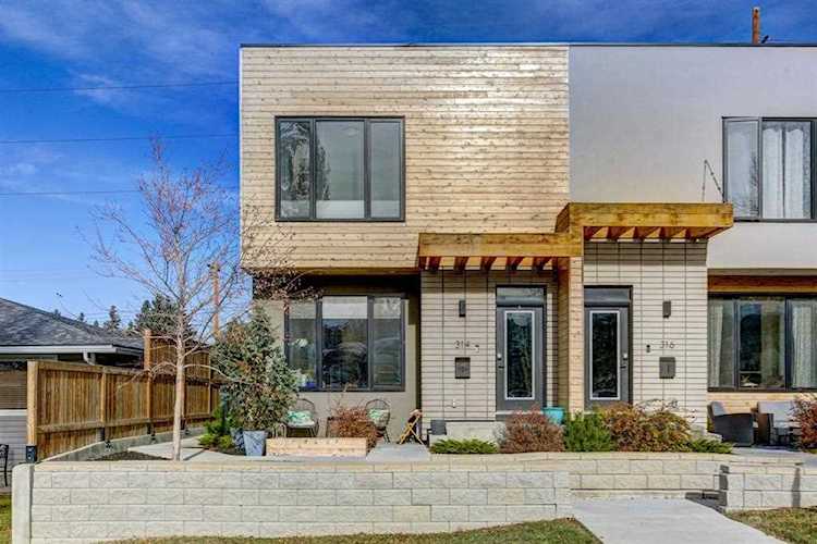 314 32 Ave NE #1 Calgary, AB T2E 2G9