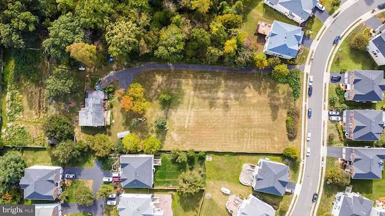13663 Sweet Woodruff Ln Centreville, VA 20120
