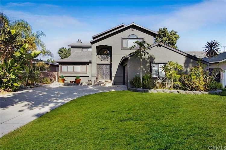7327 Allengrove Street Downey, CA 90240