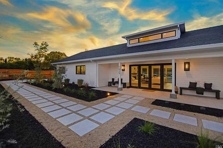 1029 W 1st Street Sonoma, CA 95476