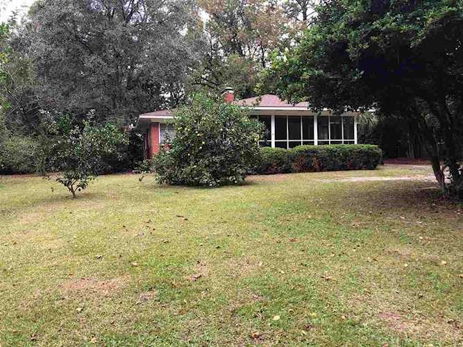 1010 Buena Vista Dr Tallahassee, FL 32304